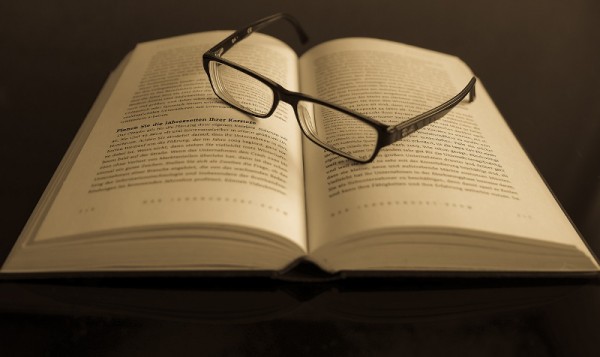 book glasses image